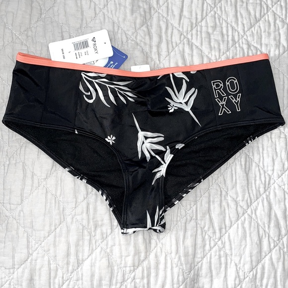 Roxy swimwear bottoms. Never worn. New with tags. NWT. - Picture 1 of 3